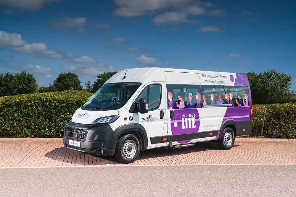Peugeot Minibus Lite S3
